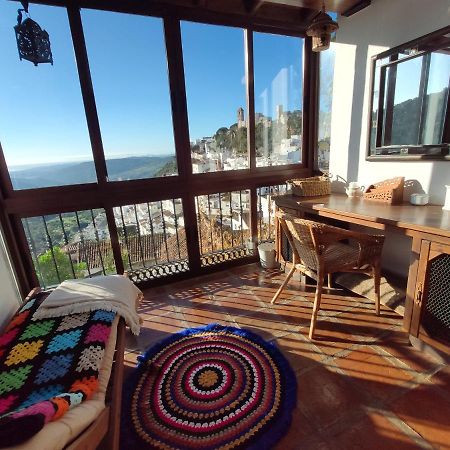El Hogar De Lucia Villa Casares Eksteriør bilde