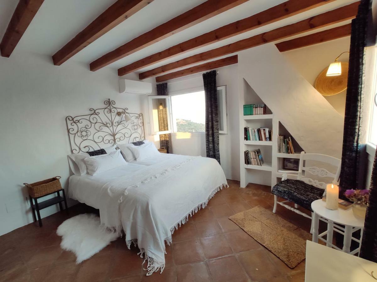 El Hogar De Lucia Villa Casares Eksteriør bilde